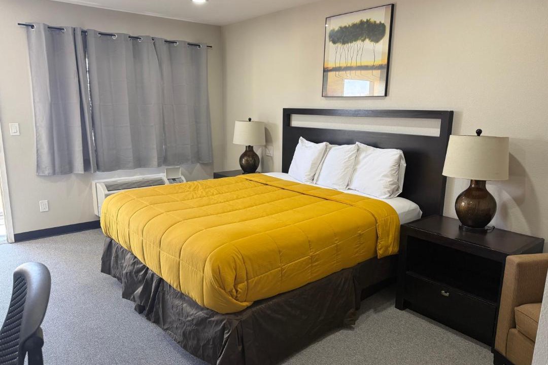 Photo of Bedroom in Lennox