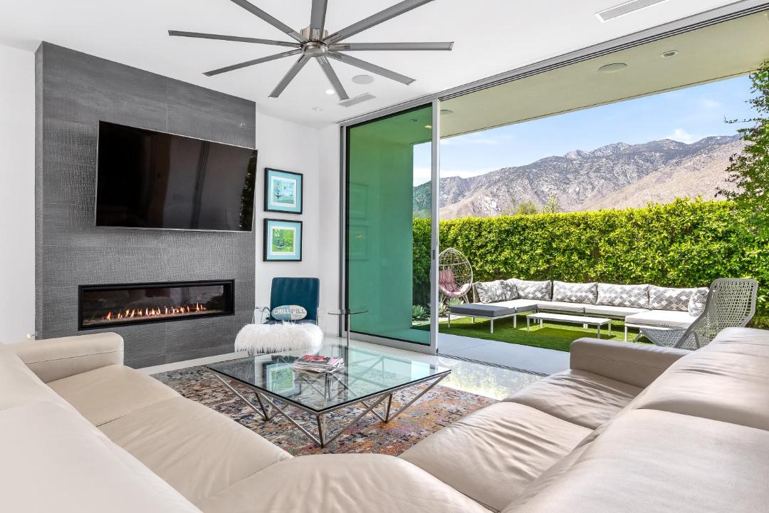 Photo of Livingroom in Araby Commons