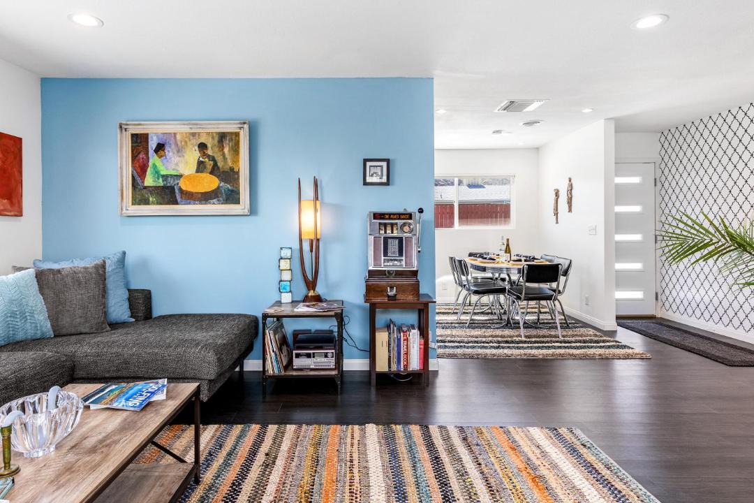 Photo of Livingroom in Cathedral City Cove