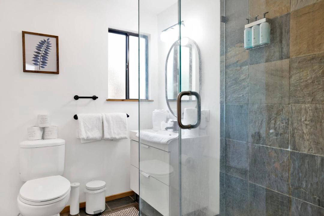 Photo of Bathroom in Whispering Forest