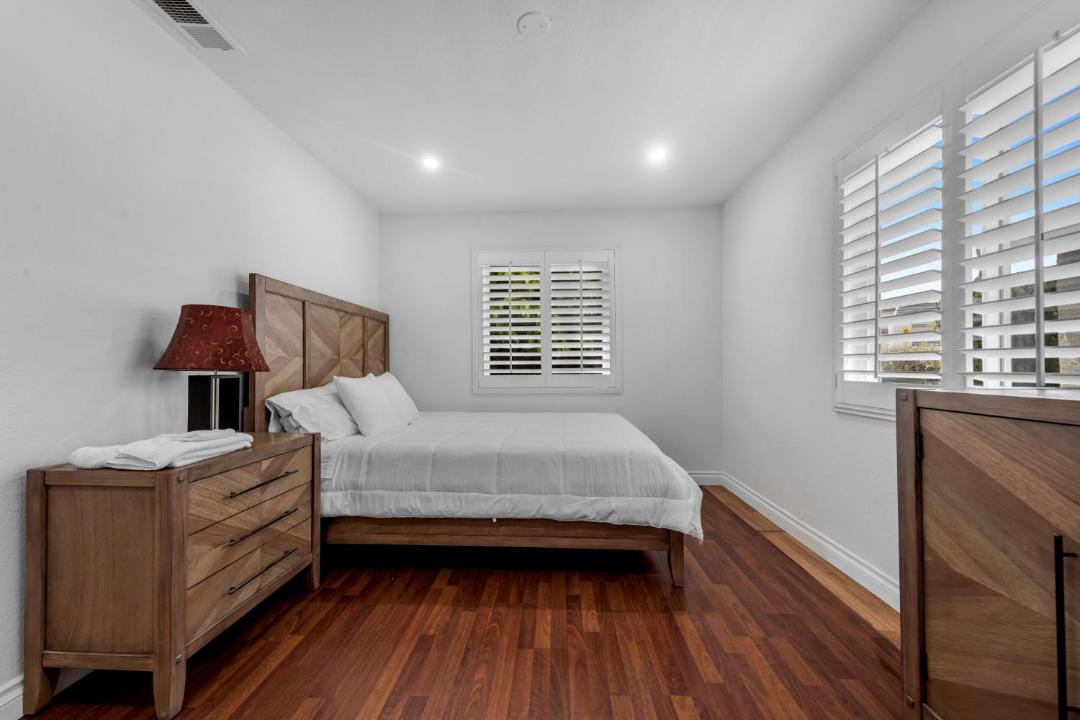 Photo of Bedroom in Midway City