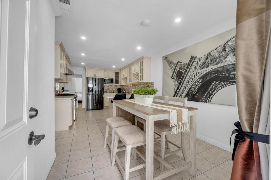 Photo of Kitchen in Midway City
