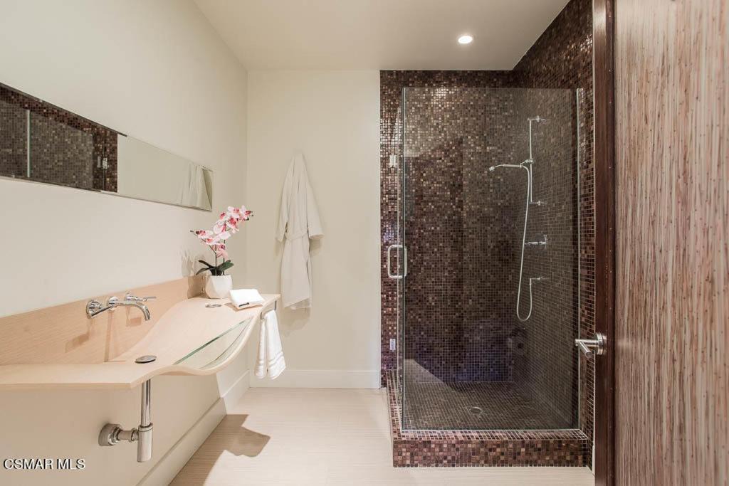 Photo of Bathroom in Porter Ranch