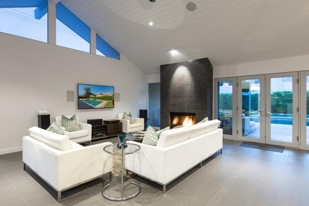 Photo of Livingroom in The Movie Colony