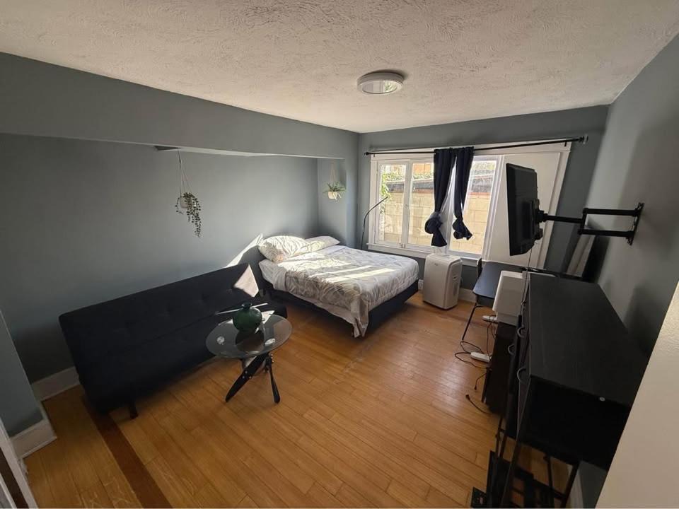 Photo of Bedroom in Wilshire