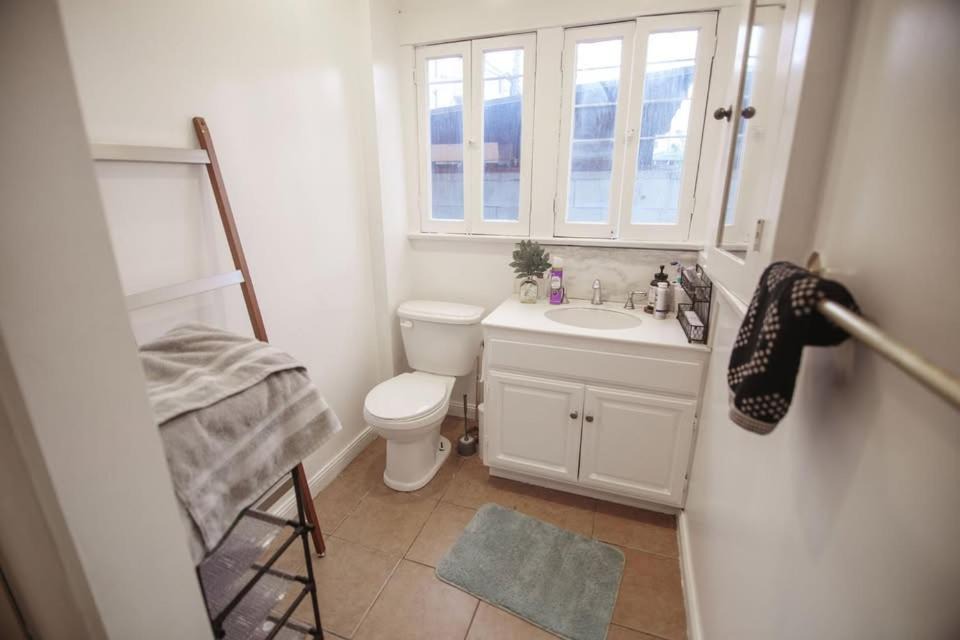 Photo of Bathroom in Wilshire