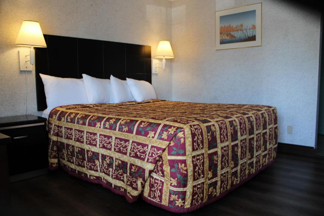 Photo of Bedroom in Salinas