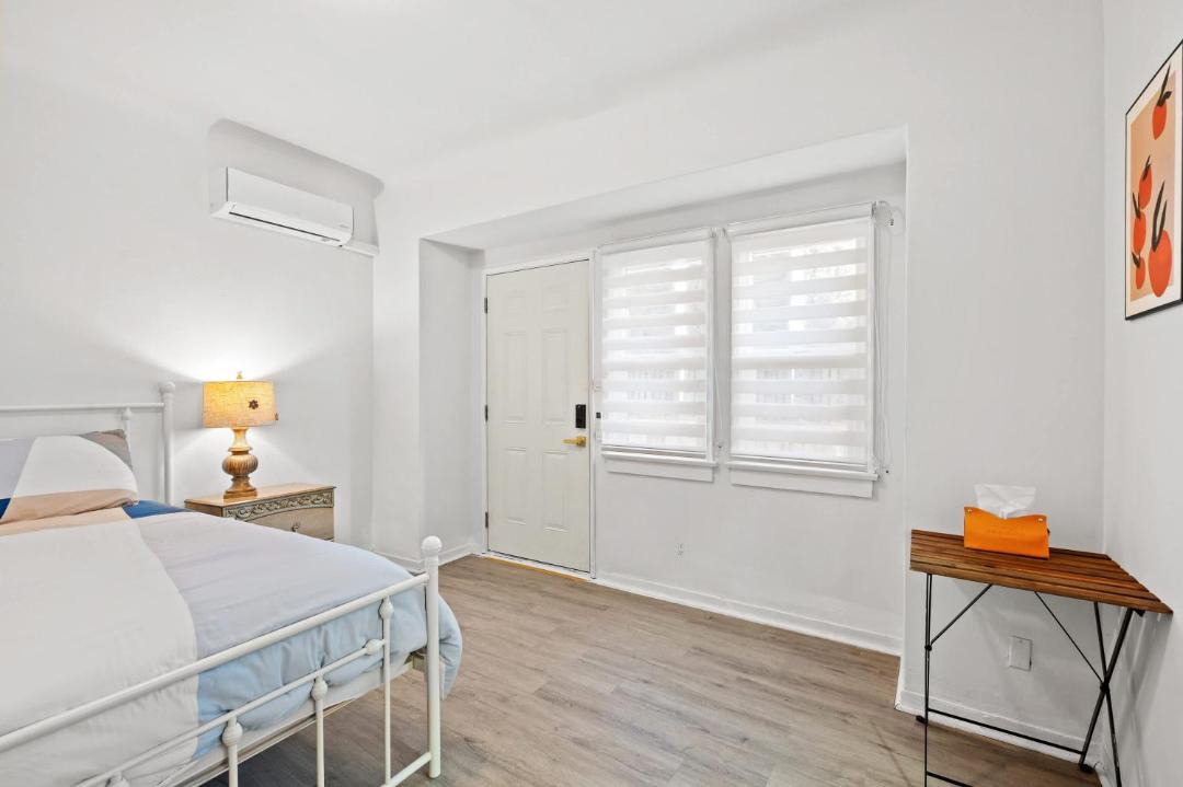 Photo of Bedroom in San Gabriel