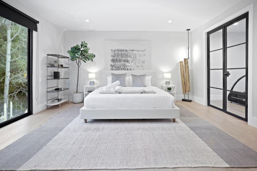 Photo of Bedroom in Encino