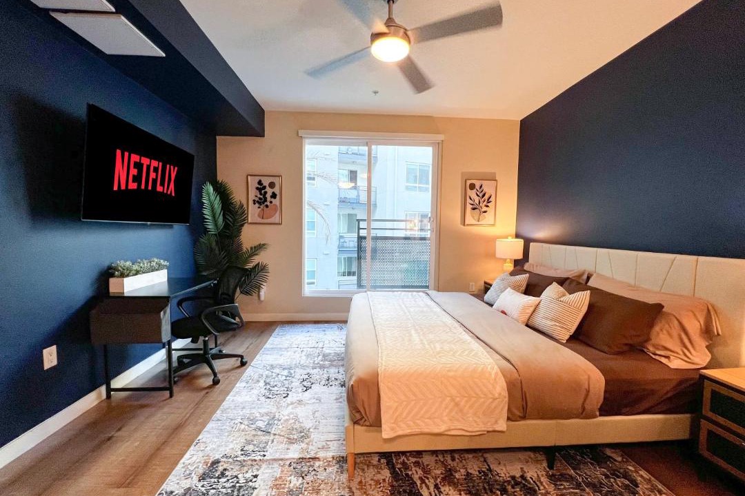 Photo of Bedroom in Mid-Wilshire