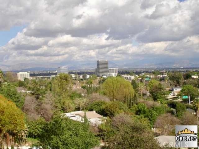 Photo of Others in Encino