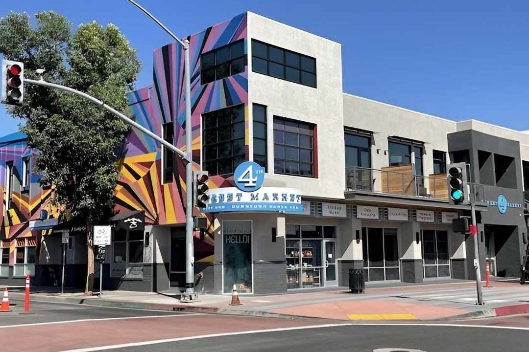 Photo of Buildings in Lyon Street