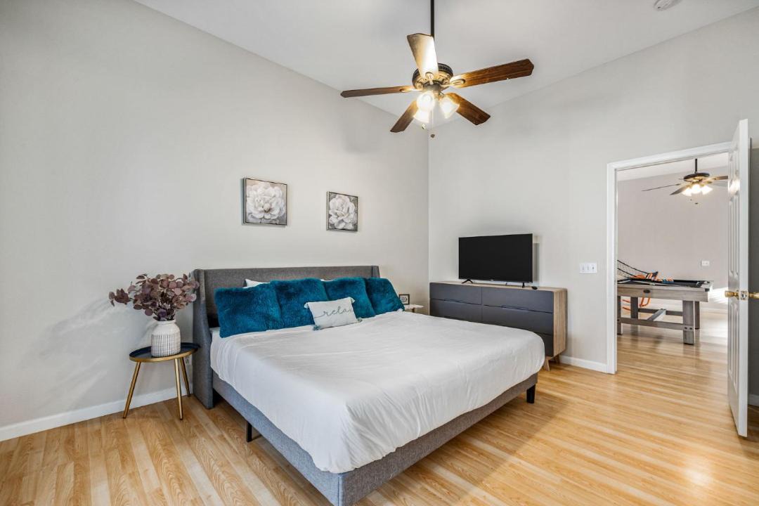 Photo of Bedroom in Bermuda Dunes