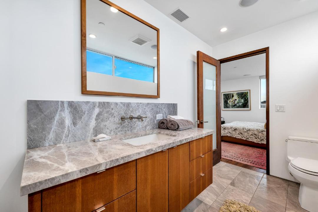 Photo of Bathroom in Silver Strand