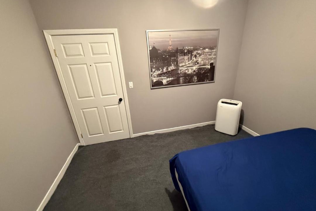 Photo of Bedroom in Burbank