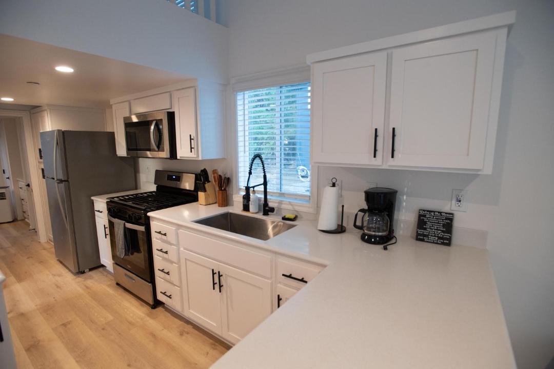 Photo of Kitchen in Groveland