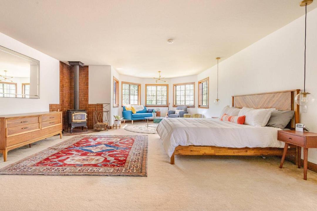Photo of Bedroom in Angwin
