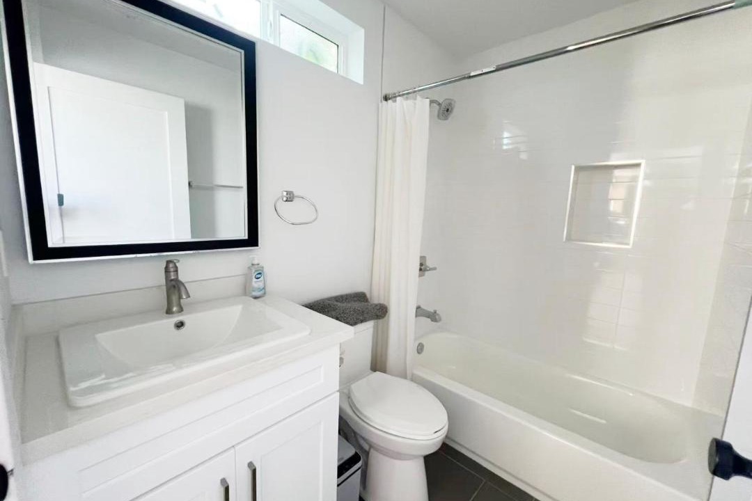 Photo of Bathroom in Los Angeles