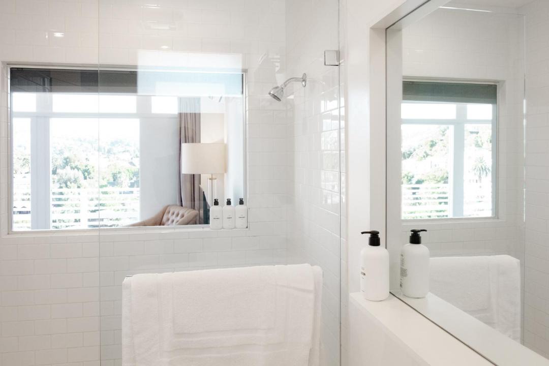 Photo of Bathroom in Hollywood Heights