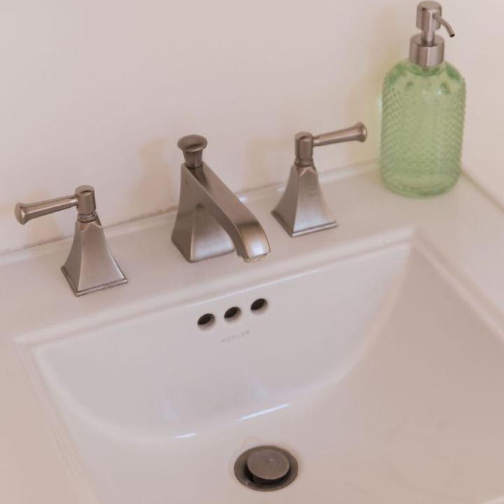 Photo of Bathroom in Cypress Park
