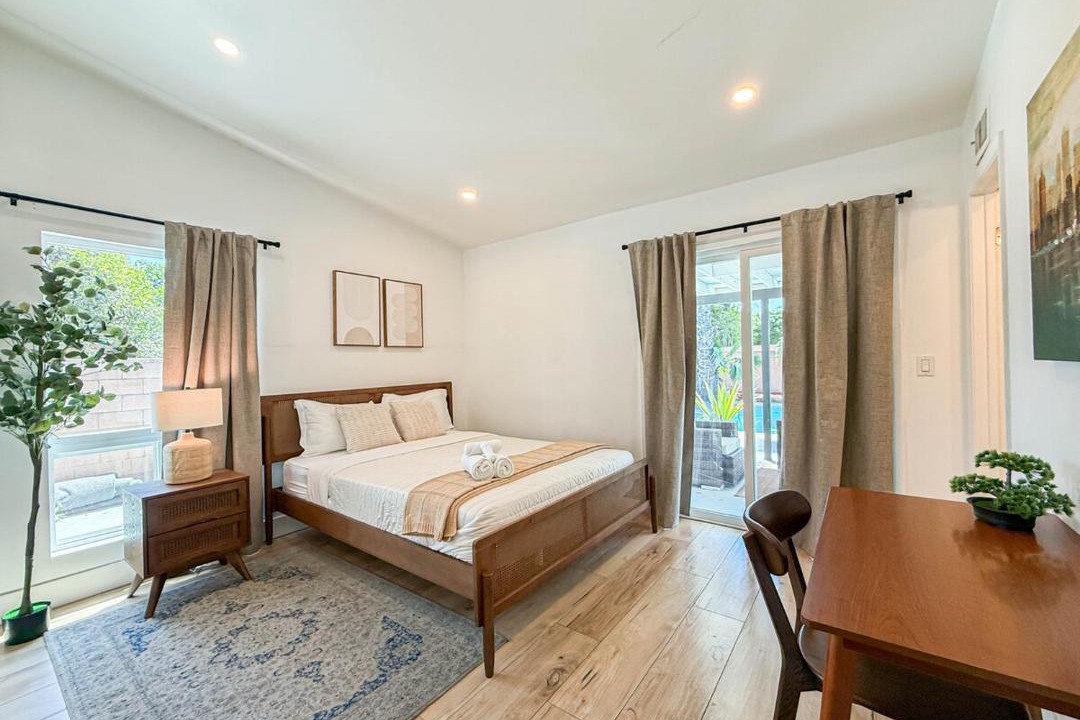 Photo of Bedroom in Calabasas