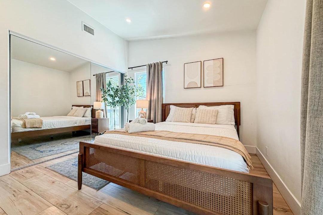 Photo of Bedroom in Calabasas