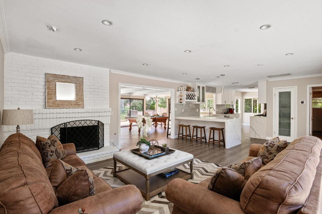 Photo of Livingroom in Yorba Linda