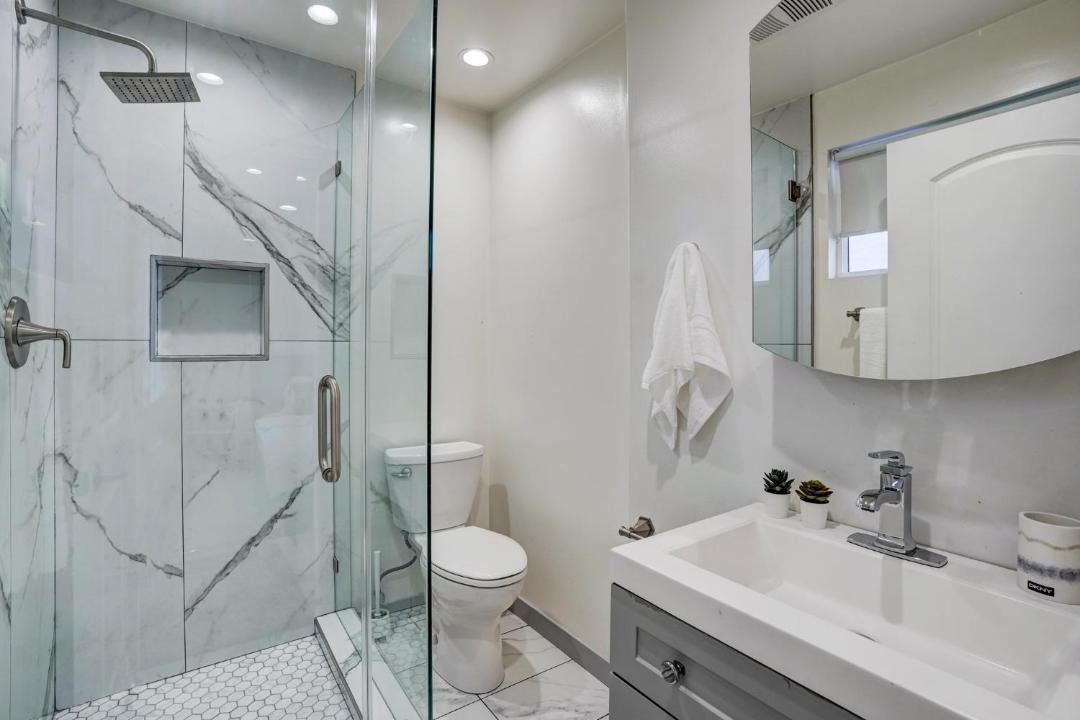 Photo of Bathroom in Hawthorne