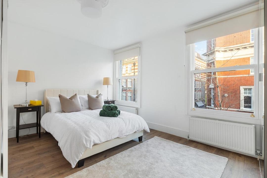 Photo of Bedroom in Vincent Square