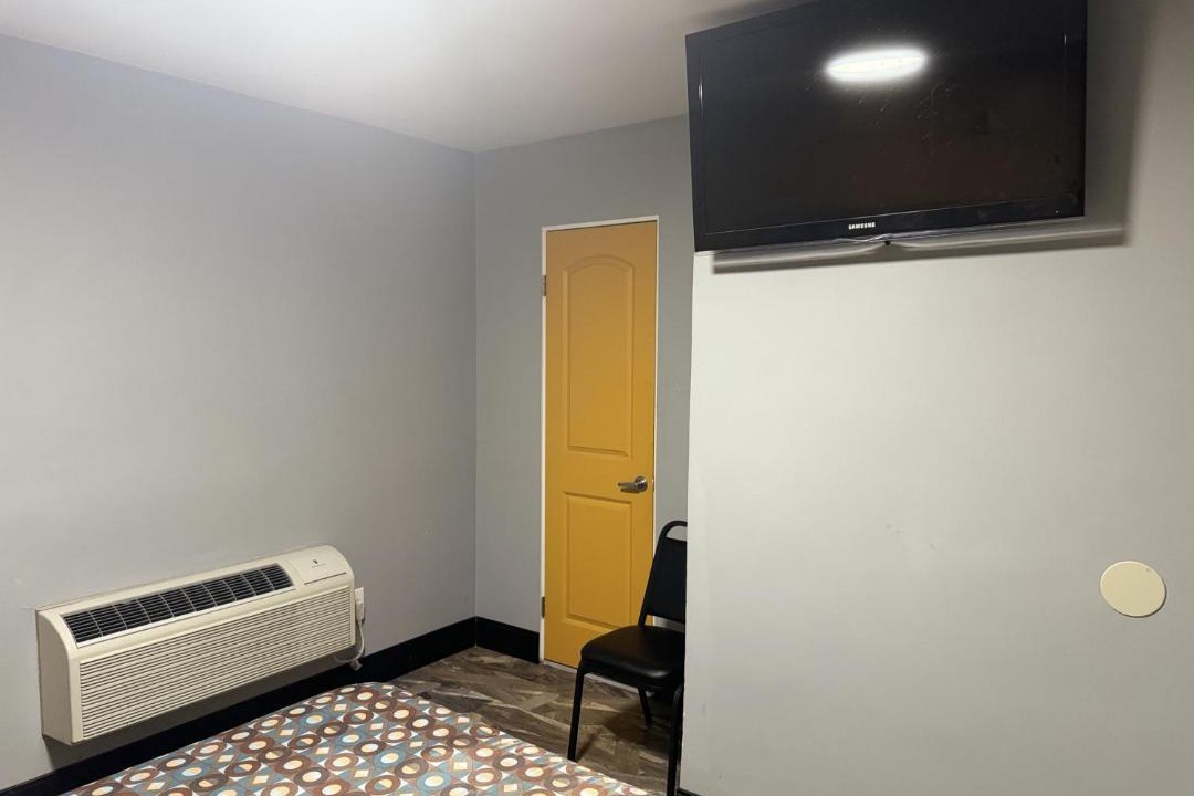 Photo of Bedroom in Commerce
