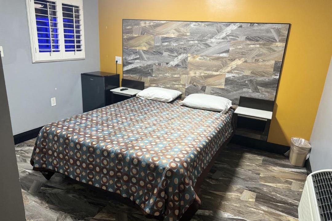 Photo of Bedroom in Commerce