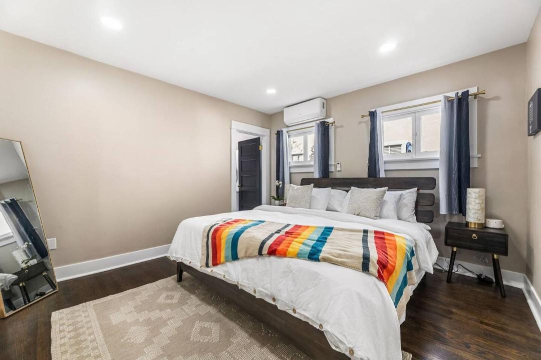 Photo of Bedroom in Hollywood