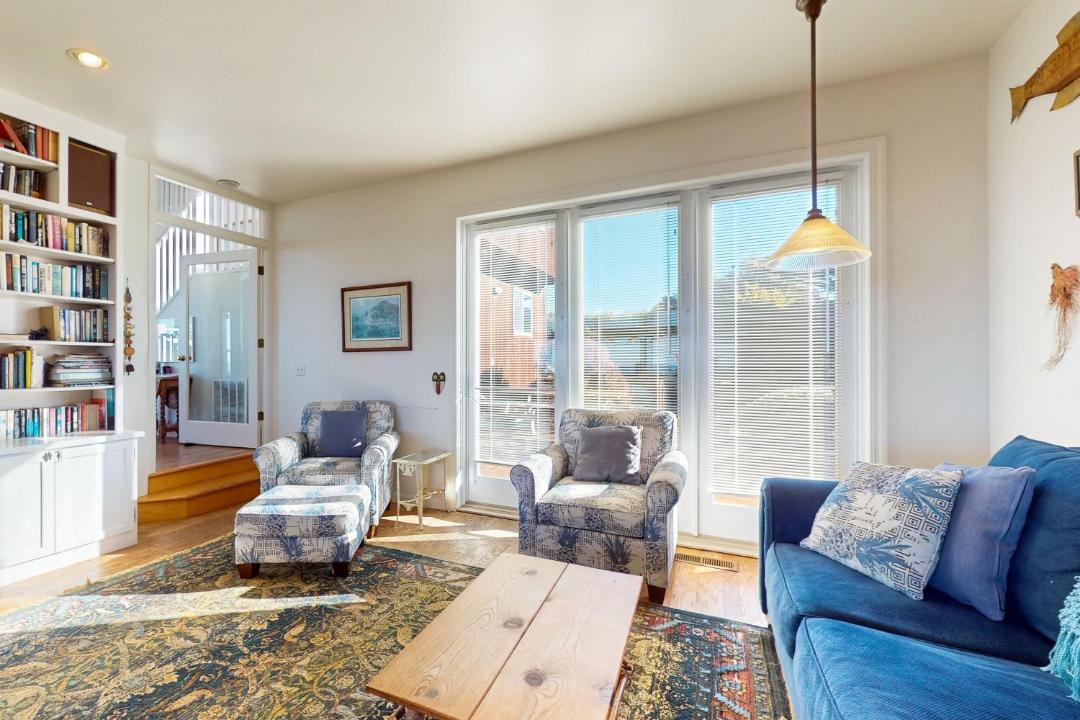 Photo of Livingroom in Fort Bragg