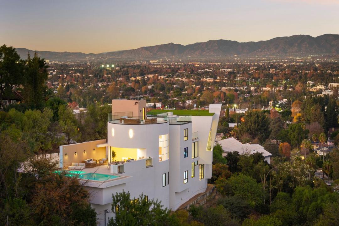 Photo of Others in Studio City