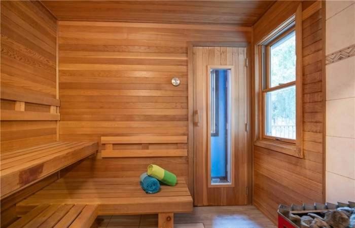 Photo of Bathroom in Upper Moonridge