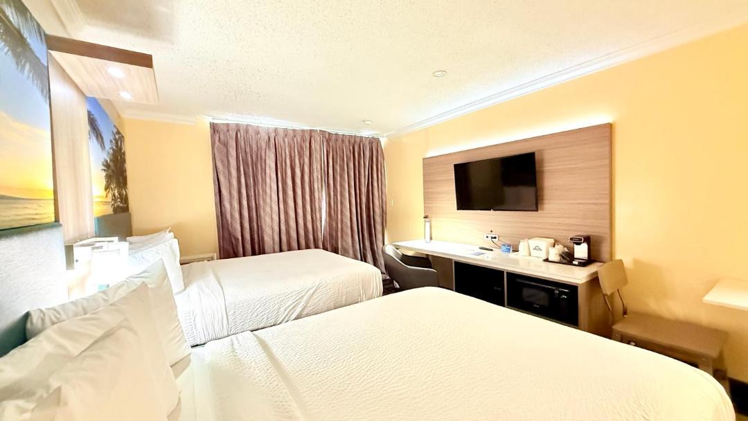 Photo of Bedroom in Inglewood