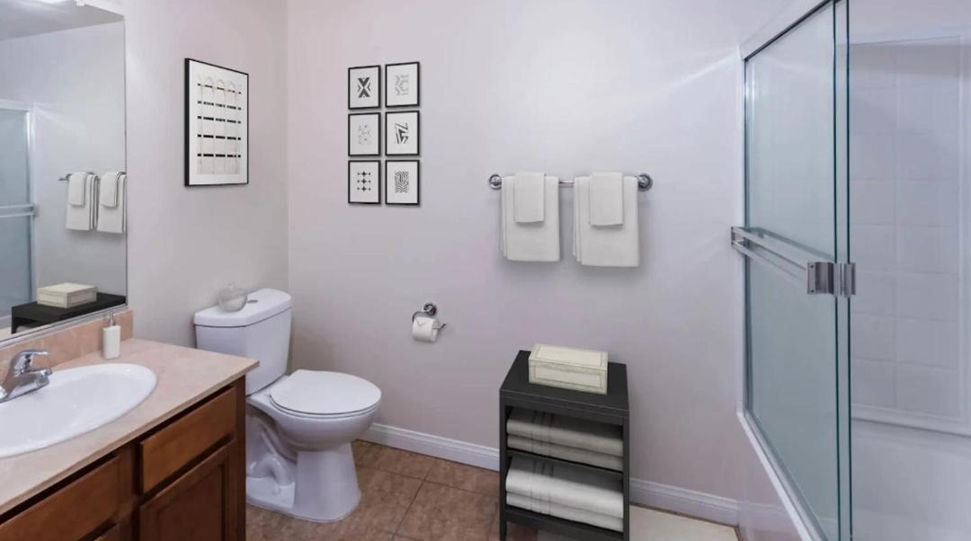 Photo of Bathroom in Wilshire