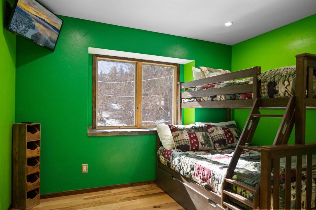 Photo of Bedroom in Upper Moonridge