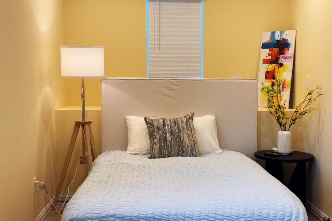 Photo of Bedroom in Hollywood Hills West
