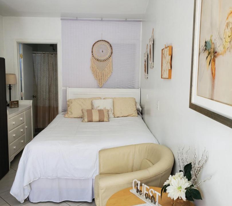 Photo of Bedroom in Lawndale