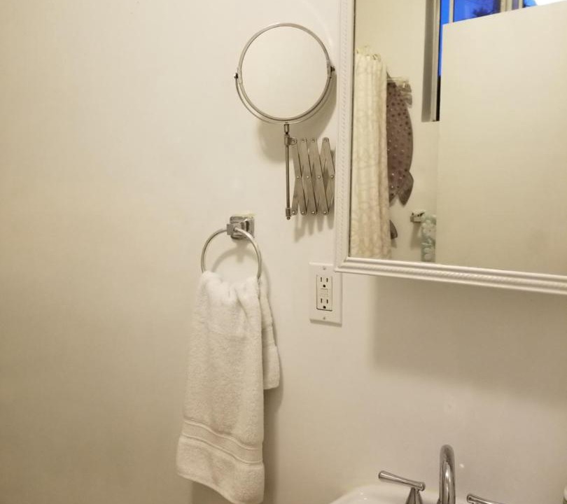 Photo of Bathroom in Lawndale
