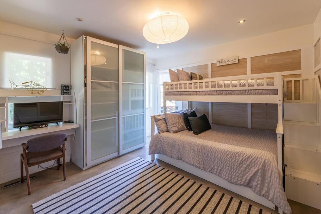 Photo of Bedroom in La Jolla Heights
