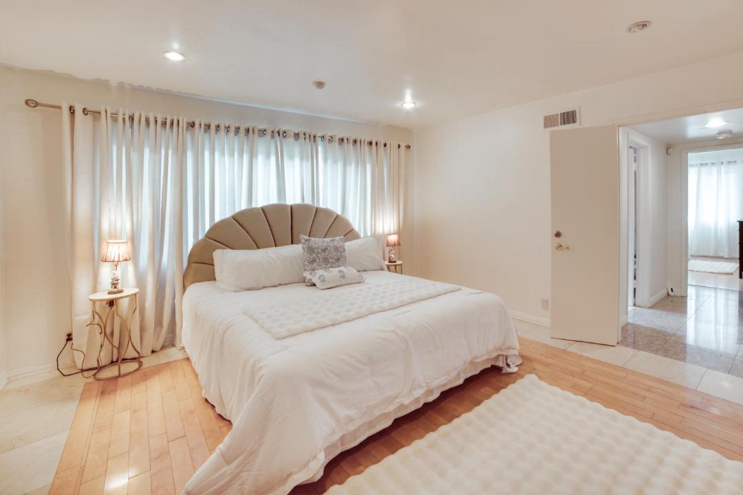 Photo of Bedroom in Encino