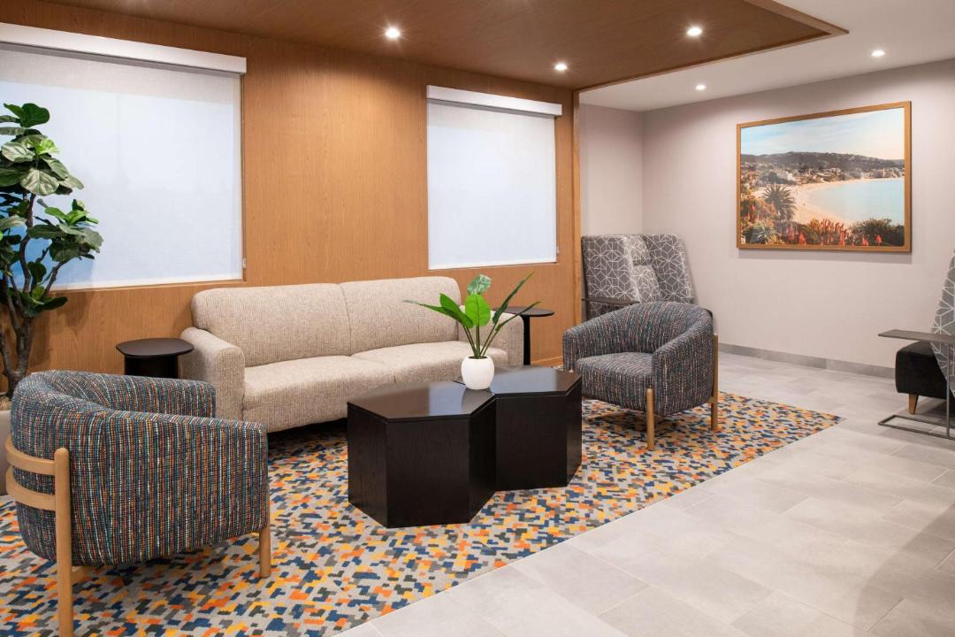 Photo of Livingroom in East Side Costa Mesa