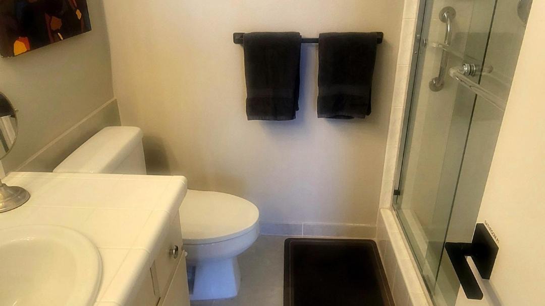 Photo of Bathroom in Huntington Beach