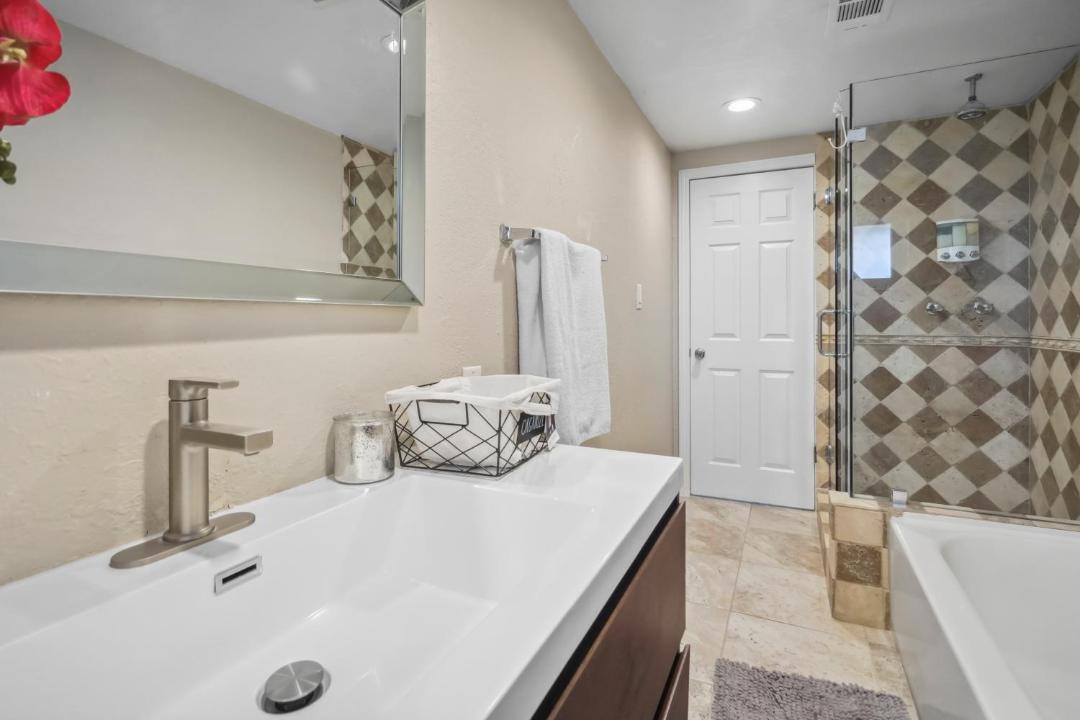 Photo of Bathroom in Santa Clarita