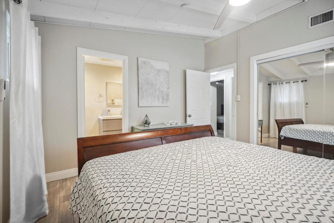 Photo of Bedroom in Santa Clarita