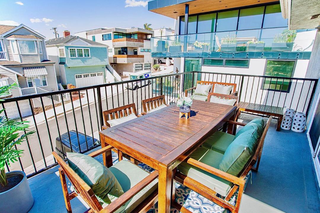 Photo of Patio Balcony in The Strand