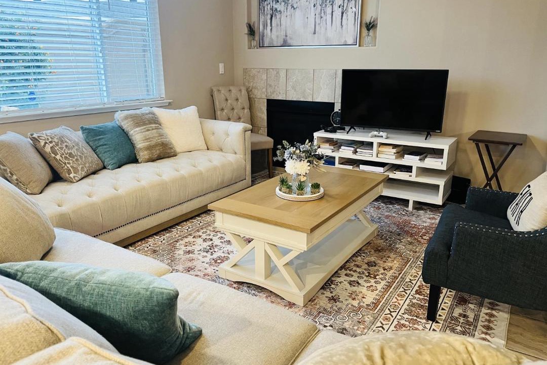Photo of Livingroom in Pittsburg