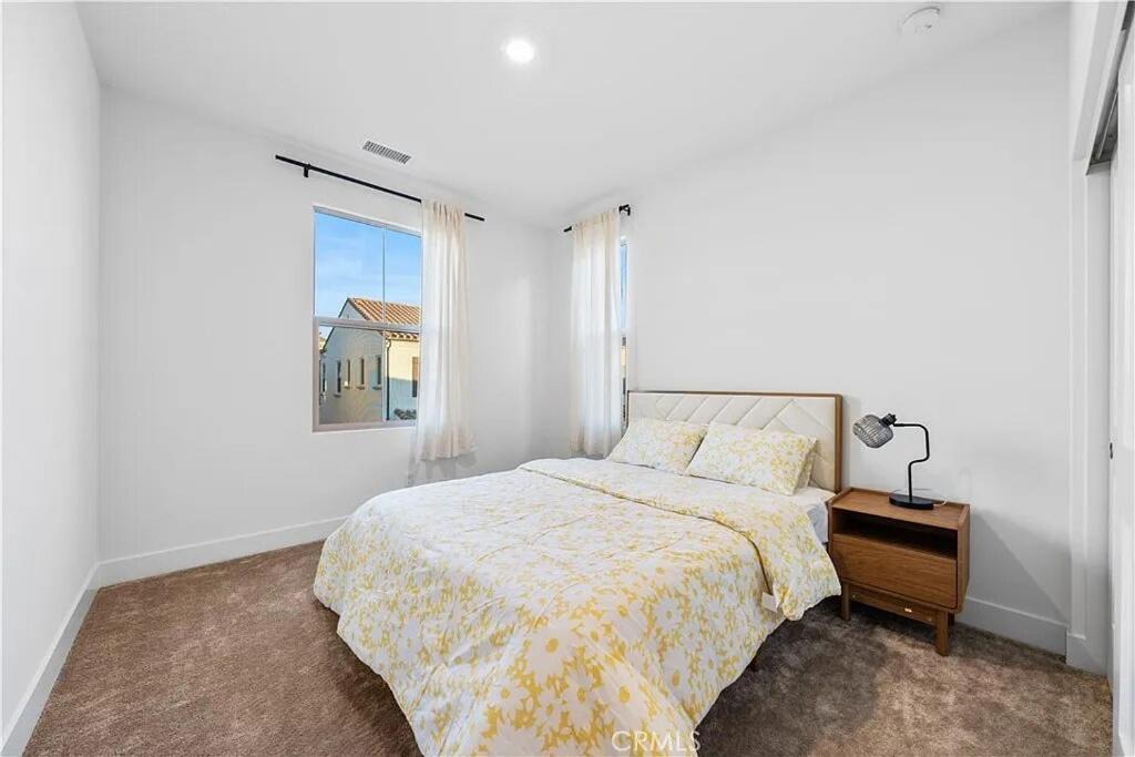 Photo of Bedroom in Portola Springs